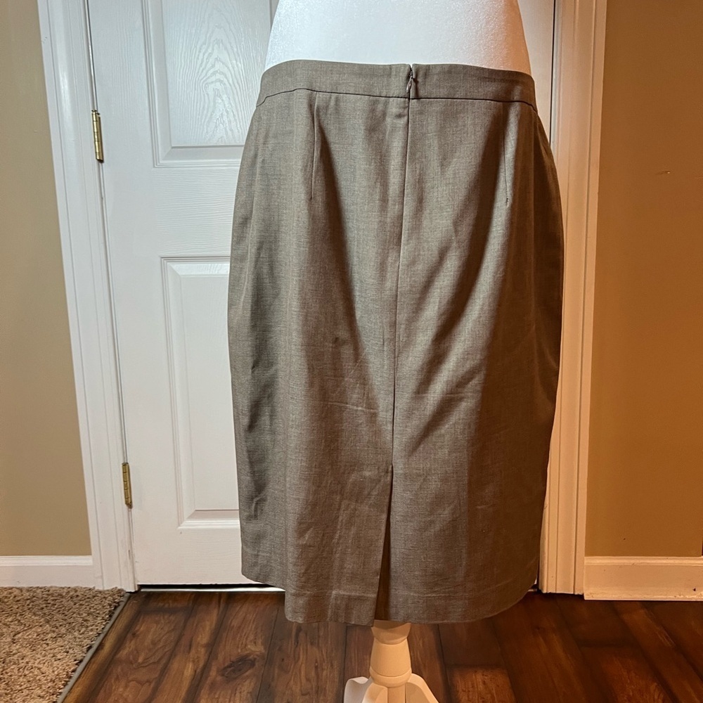 Ann Taylor Women's Size 12 Light Brown Pencil Skirt Wool Blend Office Wear - Picture 2 of 4
